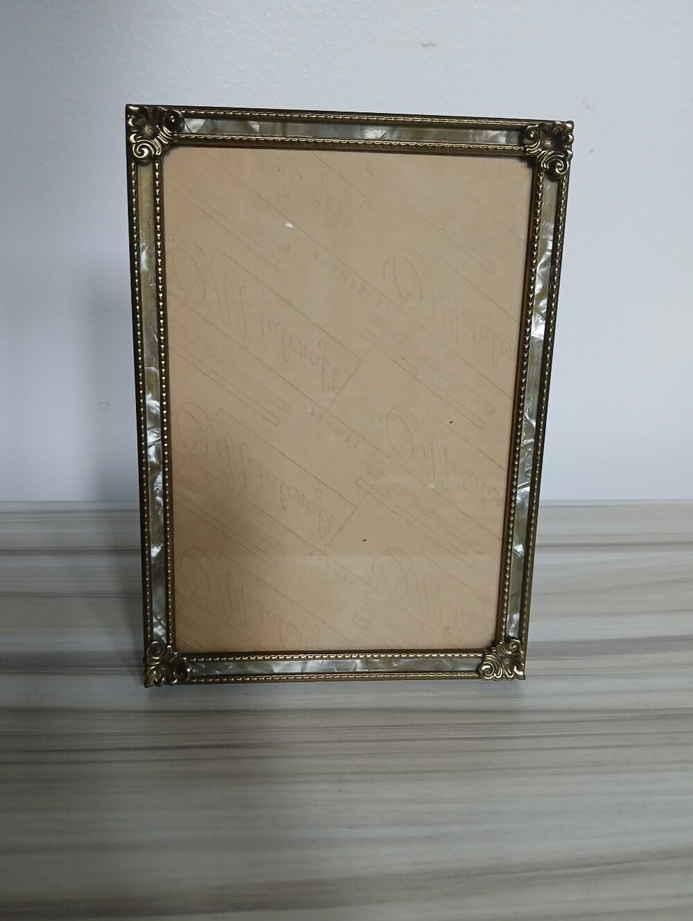 Vintage Ornate Brass & Mother of Pearl Picture Frame Hollywood Regency MCM 5x7”